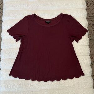 TOPSHOP Burgundy Scallop Hem Tee Boxy Crop Top